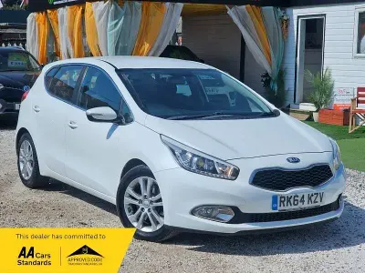 Used Kia Ceed 133 HP (97 kW) 2014 White Hatchback
