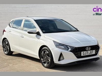 Used Hyundai i20 SE 100 HP (73 kW) 2021 White Hatchback