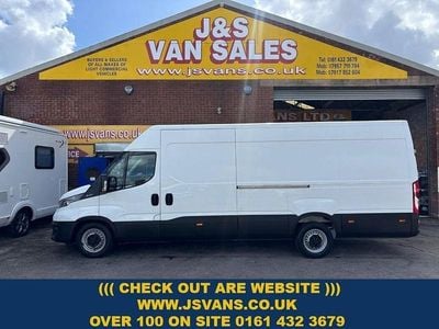 Used Iveco Daily 140 HP (102 kW) 2022 White Van