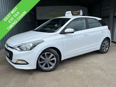 Używany Hyundai i20 SE 84 KM (61 kW) 2015 Biały Hatchback