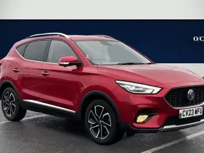 Używany MG ZS Exclusive 111 KM (81 kW) 2023 Czerwony SUV