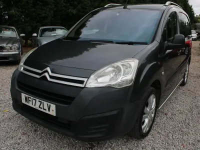 Used Citroën Berlingo 100 HP (73 kW) 2017 Grey MPV