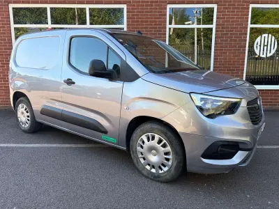Used Vauxhall Combo Sportive 100 kW (136 HP) 2021 Grey MPV