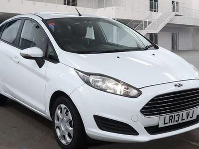 Used Ford Fiesta Style 82 HP (60 kW) 2013 White Hatchback