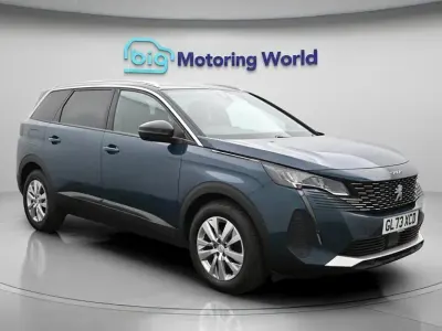 Used Peugeot 5008 Active 130 HP (95 kW) 2024 Blue SUV