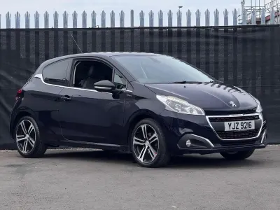 Used Peugeot 208 GT-line 110 HP (80 kW) 2016 Blue Hatchback