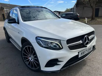 Usado Mercedes GLC43 AMG Premium 2017 Branco Carrinha