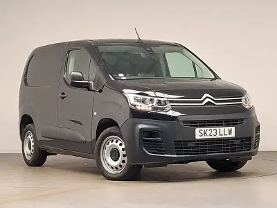 Used Citroën Berlingo 100 HP (73 kW) 2023 Black MPV