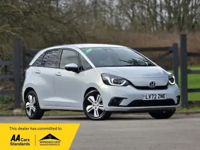 Second-hand Honda Jazz Hybrid 109 CP (80 kW) 2022 Alb Hatchback