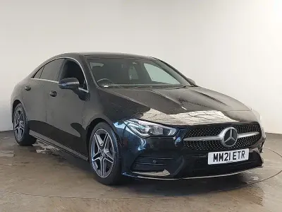 Usado Mercedes CLA220 AMG line 190 CV (139 kW) 2021 Negro Berlina
