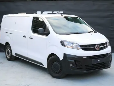 Used Vauxhall Vivaro 100 HP (73 kW) 2022 White MPV