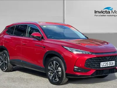 Usado MG HS Trophy 170 CV (125 kW) 2025 Plateado SUV