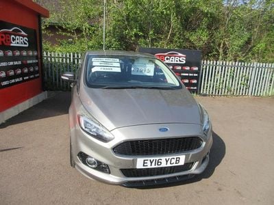 Używany Ford S-MAX Sport 180 KM (132 kW) 2016 Srebrny Minivan