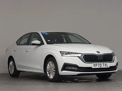 Used Skoda Octavia SE Technology 110 HP (80 kW) 2021 White Hatchback