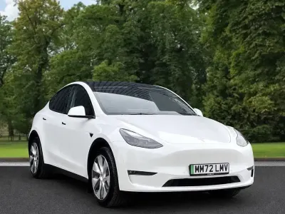 Usado Tesla Model Y 282 kW (384 HP) 2022 Branco SUV