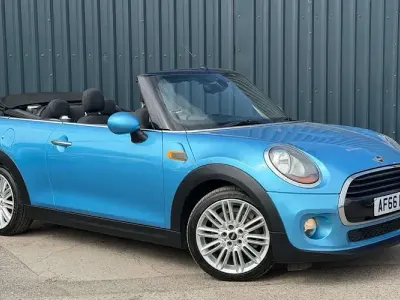 Usado Mini Cooper Cabriolet 136 HP (100 kW) 2017 Cabrios