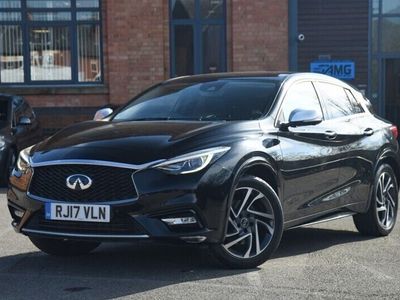 Infiniti Q30