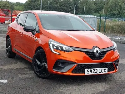 Used Renault Clio RS Line 90 HP (66 kW) 2023 Orange Hatchback