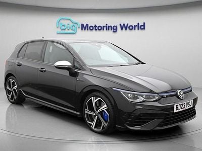 Second-hand VW Golf VIII R 320 CP (235 kW) 2023 Negru Hatchback