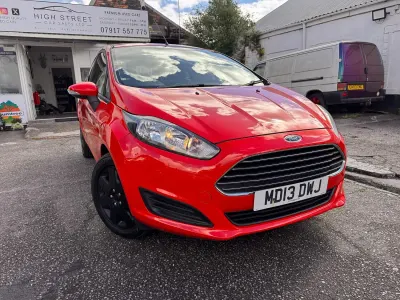 Used Ford Fiesta Style 82 HP (60 kW) 2013 Red Hatchback