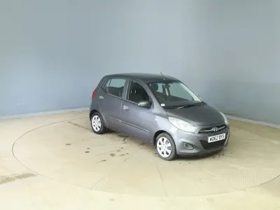 Used Hyundai i10 Classic 83 HP (61 kW) 2013 Grey Hatchback