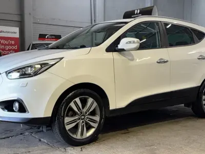 Used Hyundai ix35 Premium 134 HP (98 kW) 2014 White SUV