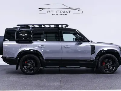 Used Land Rover Defender S 400 HP (294 kW) 2023 Grey SUV