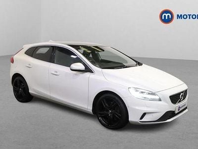 Used Volvo V40 R-Design Pro 150 HP (110 kW) 2018 White Hatchback