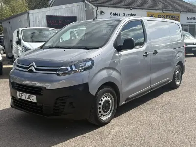 Używany Citroën Dispatch 2022 Szary Minivan