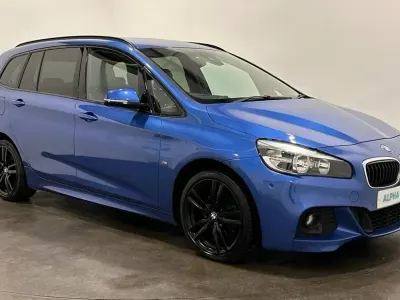 Begagnad BMW 218 M Sport 150 HK (110 kW) 2015 Blå Minibuss