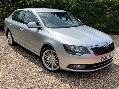 used Skoda Superb 2.0 TDI Elegance Hatchback 5dr Diesel Manual Euro 5 (s/s) (170 ps)