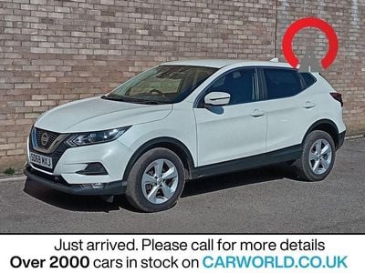 Used Nissan Qashqai Acenta 115 HP (84 kW) 2018 White SUV