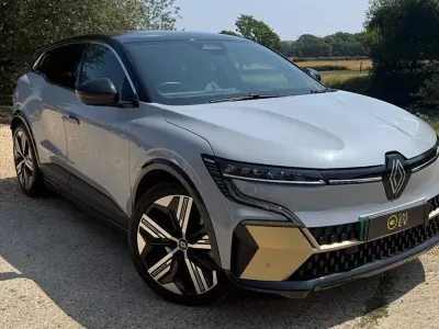 Used Renault Megane E-Tech Iconic 160 kW (218 HP) 2023 Hatchback