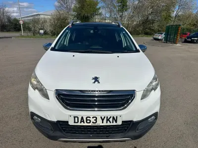 Begagnad Peugeot 2008 115 HK (84 kW) 2013 Vit SUV
