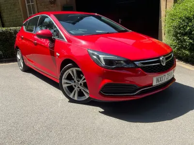 Used Vauxhall Astra SRi 150 HP (110 kW) 2017 Red Hatchback