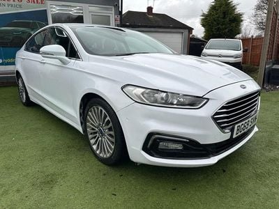 Used Ford Mondeo Titanium 2019 White Hatchback