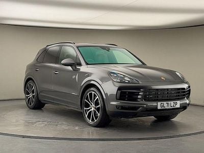 Used Porsche Cayenne 340 HP (250 kW) 2021 Quartzite grey SUV