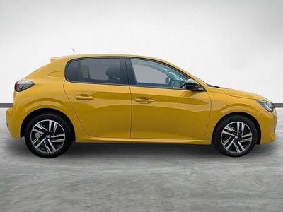 Used Peugeot 208 Allure+ 99 HP (72 kW) 2023 Yellow Hatchback