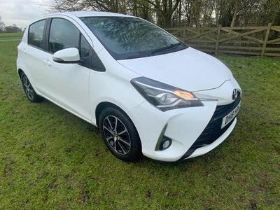 Used Toyota Yaris 111 HP (81 kW) 2018 White Hatchback