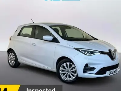 Used Renault Zoe Iconic 80 kW (109 HP) 2021 White Hatchback