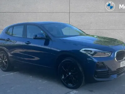 Begagnad BMW X2 Sport Line 178 HK (130 kW) 2023 Blå SUV