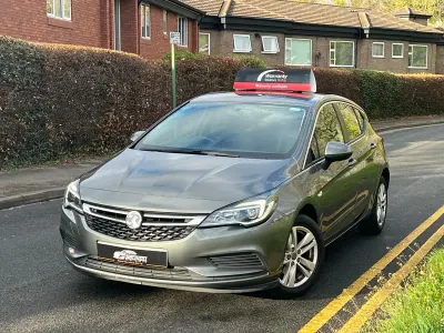 Gebraucht Vauxhall Astra 100 PS (73 kW) 2016 Grau Kleinwagen