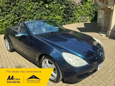 Usado Mercedes SLK350 272 HP (200 kW) 2005 Azul Cabrios