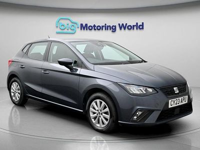 Begagnad Seat Ibiza SE 94 HK (69 kW) 2023 Grå Halvkombi
