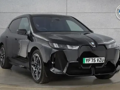 Usado BMW iX M Sport 394 kW (537 CV) 2025 Negro SUV