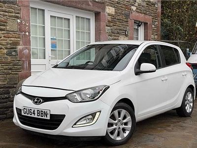 White Used 2014 Hyundai i20 Style Hatchback | £2,895