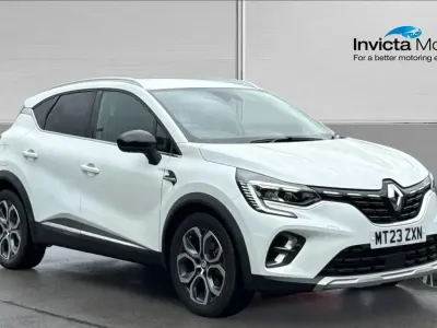 Used Renault Captur Techno 160 HP (117 kW) 2023 Arctic white gloss SUV