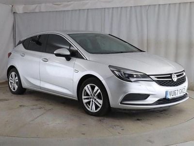 Second-hand Vauxhall Astra S 2017 Argintiu Hatchback