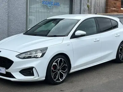 Used Ford Focus ST-Line X 2020 White Hatchback