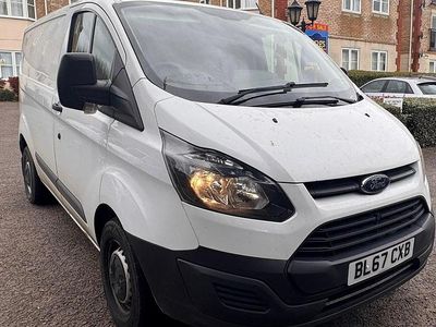 Used Ford Transit Custom 105 HP (77 kW) 2018 White Van